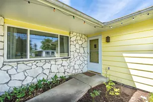 3412 Russell Rd, Centralia, WA 98531 - Photo 4
