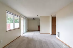 5607 76th St W, Lakewood, WA 98499 - Photo 4