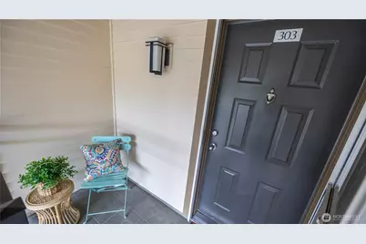 3008 N Narrows Drive #C303, Tacoma, WA 98407 - Photo 2