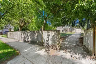 1443 22nd Ave, Seattle, WA 98122 - Photo 2