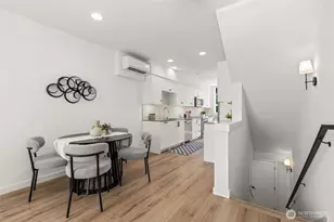2106 NE 85th St, Seattle, WA 98115 - Photo 8