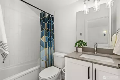 2106 NE 85th Street #E, Seattle, WA 98115 - Photo 24