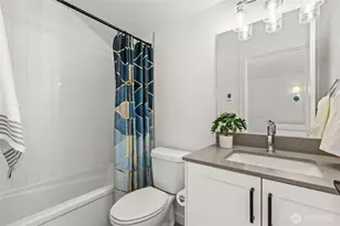 2106 NE 85th St, Seattle, WA 98115 - Photo 24