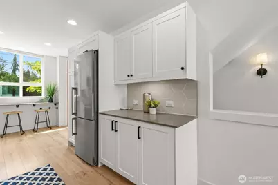 2106 NE 85th Street #E, Seattle, WA 98115 - Photo 12