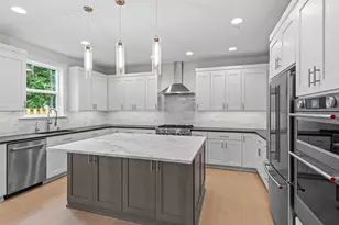 9207 NE 175th St, Bothell, WA 98011 - Photo 6