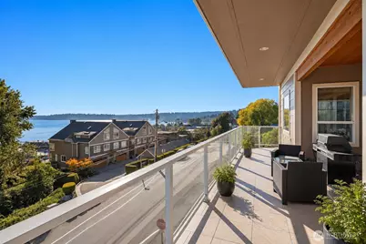 6404 NE 181st Street #B, Kenmore, WA 98028 - Photo 4