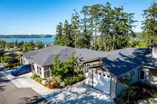205 NE 3rd St, Coupeville, WA 98239 - Photo 1