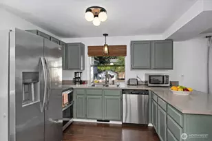 20502 122nd St Ct E, Bonney Lake, WA 98391 - Photo 12