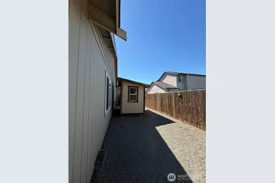 106 N Benton Street, Kittitas, WA 98934 - Photo 28