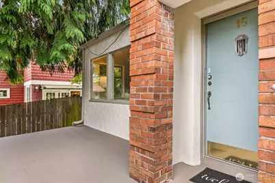 15 Fulton Street, Seattle, WA 98109 - Photo 24