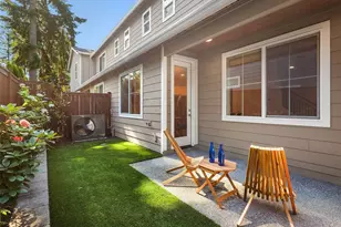 21224 82nd Pl W, Edmonds, WA 98026 - Photo 2
