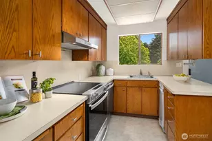 9114 31st Ave NW, Seattle, WA 98117 - Photo 8