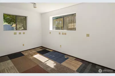 9114 31st Avenue NW, Seattle, WA 98117 - Photo 22