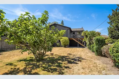 9114 31st Avenue NW, Seattle, WA 98117 - Photo 24