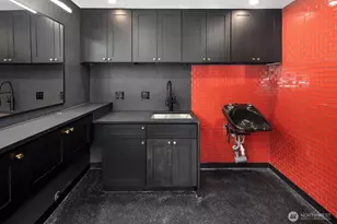 2332 E Cherry St, Seattle, WA 98122 - Photo 14