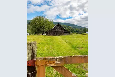 30135 Lyman Hamilton Hwy, Sedro Woolley, WA 98284 - Photo 32