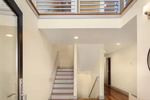 2619 Warren Ave N, Seattle, WA 98109 - Photo 4