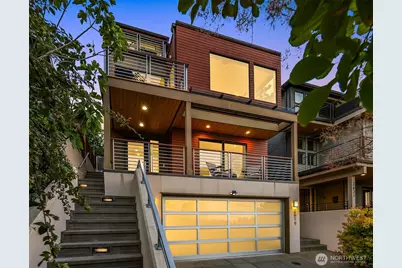 2619 Warren Avenue N, Seattle, WA 98109 - Photo 2