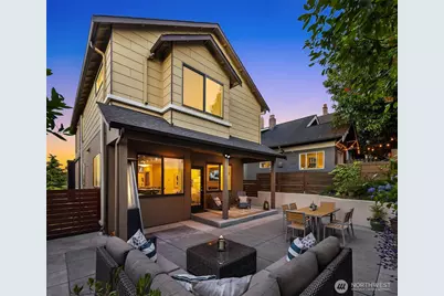 2619 Warren Avenue N, Seattle, WA 98109 - Photo 38