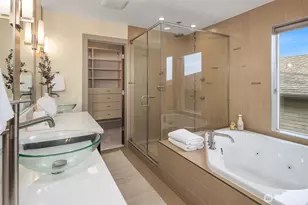 2619 Warren Ave N, Seattle, WA 98109 - Photo 32