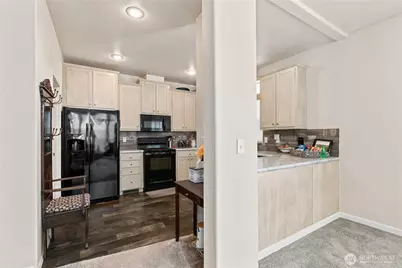 7508 47th Avenue NE #11, Marysville, WA 98270 - Photo 12