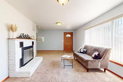 735 NE Spitzenburg Street, College Place, WA 99324 - Photo 6