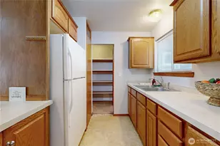 735 NE Spitzenburg St, College Place, WA 99324 - Photo 14