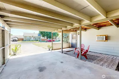 735 NE Spitzenburg Street, College Place, WA 99324 - Photo 32