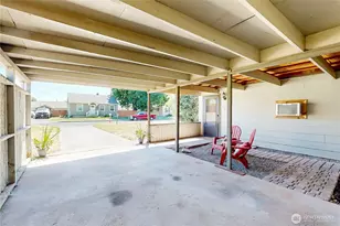 735 NE Spitzenburg St, College Place, WA 99324 - Photo 32