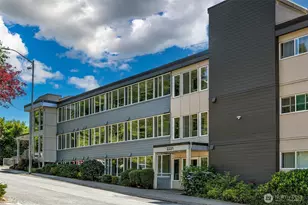 2221 Gilman Dr W, Seattle, WA 98119 - Photo 24