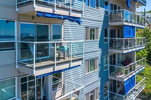 2221 Gilman Dr W, Seattle, WA 98119 - Photo 20