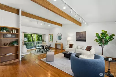 5221 120th Avenue SE, Bellevue, WA 98006 - Photo 2