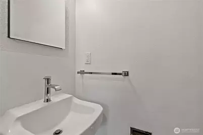 9015 E D Street, Tacoma, WA 98445 - Photo 10