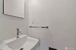 9015 E D St, Tacoma, WA 98445 - Photo 10