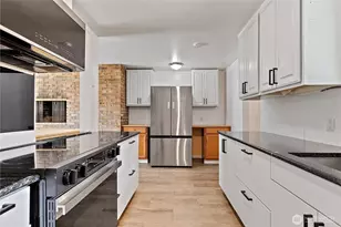 9015 E D St, Tacoma, WA 98445 - Photo 8