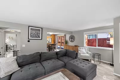 1678 NE Sumner Drive, Oak Harbor, WA 98277 - Photo 12