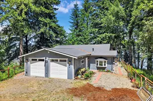 1302 SW Bay St, Port Orchard, WA 98366 - Photo 2