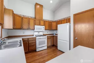 427 S 32nd Pl, Mount Vernon, WA 98274 - Photo 16