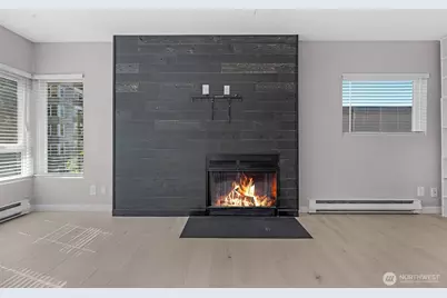 435 Summit Avenue E #402, Seattle, WA 98102 - Photo 8