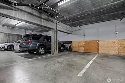 435 Summit Avenue E #402, Seattle, WA 98102 - Photo 34