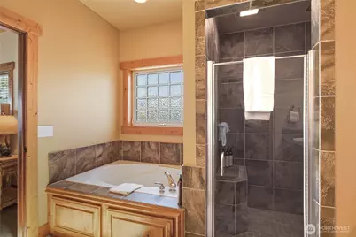 915 S Lakeshore Road, Chelan, WA 98816 - Photo 18