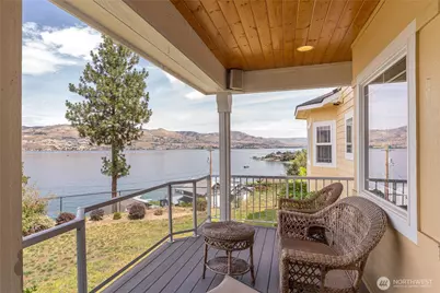 915 S Lakeshore Road, Chelan, WA 98816 - Photo 6
