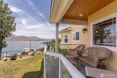 915 S Lakeshore Road, Chelan, WA 98816 - Photo 32