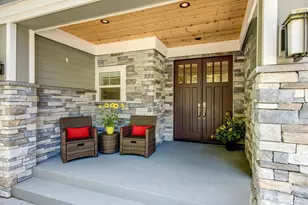 9950 SE 39th St, Mercer Island, WA 98040 - Photo 2