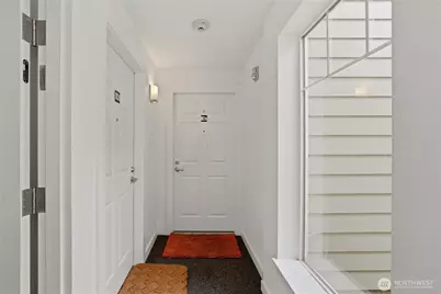 823 Davis Place S #104, Seattle, WA 98144 - Photo 4