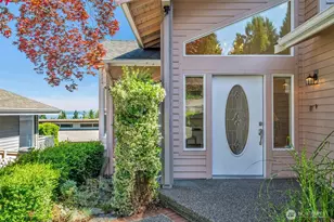 4927 23rd Ave W, Everett, WA 98203 - Photo 2