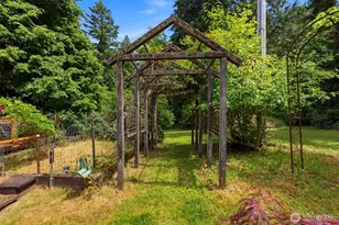 10146 Banner Rd SE, Olalla, WA 98359 - Photo 34