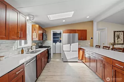 602 29th Street SE #26, Auburn, WA 98092 - Photo 2
