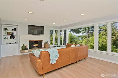 4935 116th Place SE, Bellevue, WA 98006 - Photo 6