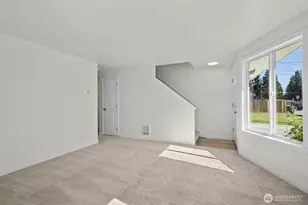 4 107th St SE, Everett, WA 98204 - Photo 2